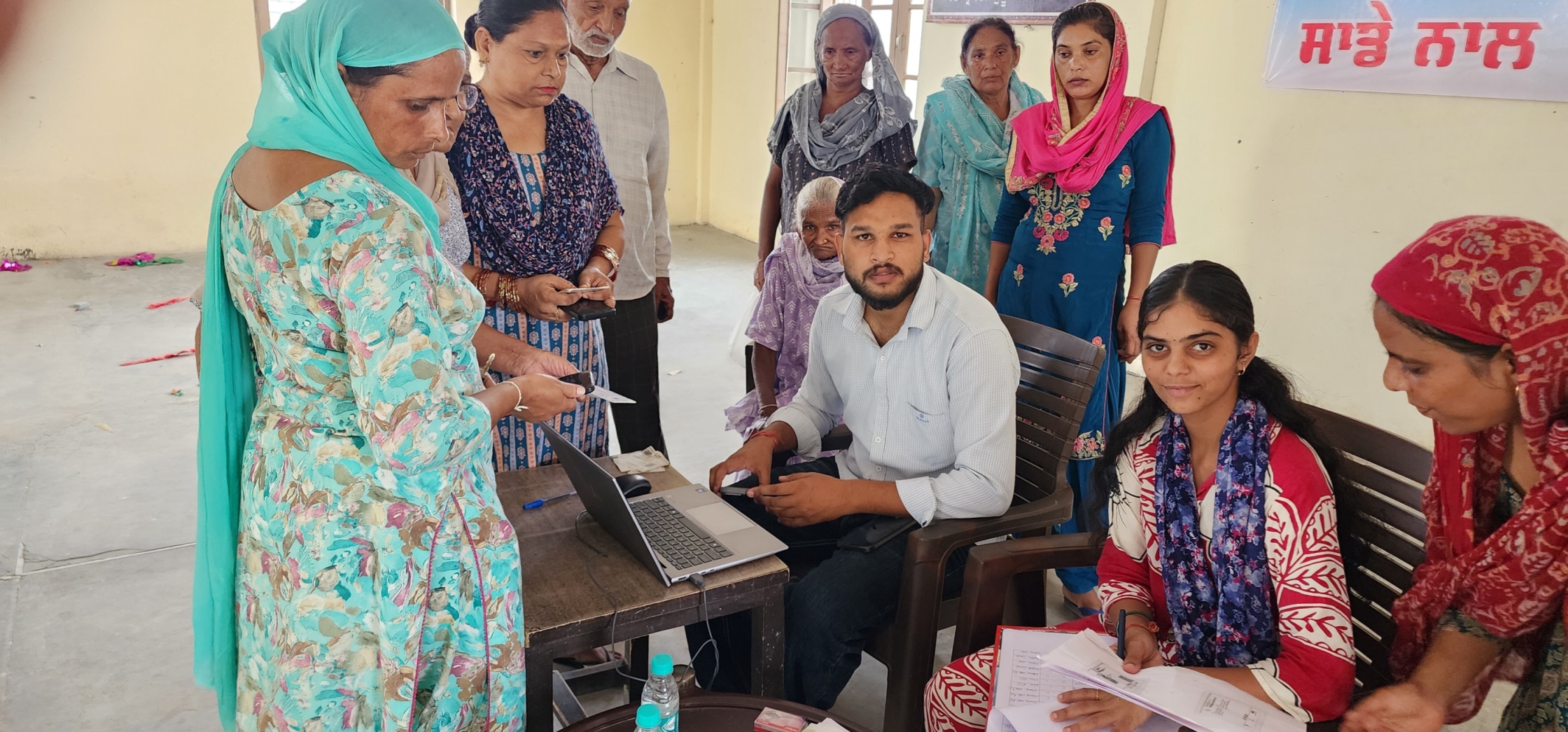 Under the government's wall, a camp was set up for the convenience of the people at village Garhi Matto.